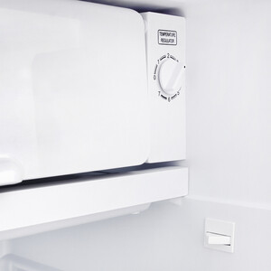Холодильник Tesler RC-95 RED