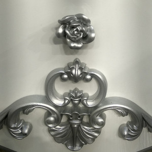 Стол туалетный Мэри Дольче Вита СДВ-05 белый глянец с серебром
