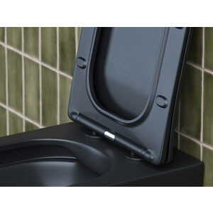 Унитаз подвесной безободковый Ceramicanova Metric Rimless с сиденьем-микролифт, черный матовый (CN3007MB)