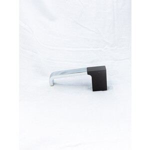 Держатель туалетной бумаги Metaform Essenze хром/черный (101095329) крючок двойной metaform louise хром 110389100