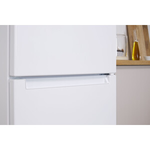 Холодильник Indesit ES 15
